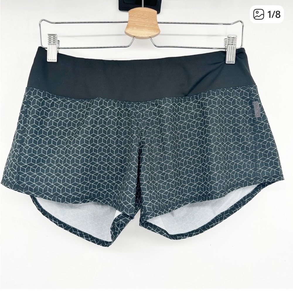 Oiselle Womens Rogas Running Shorts Geometric Print Athletic Gym Workout Size 6